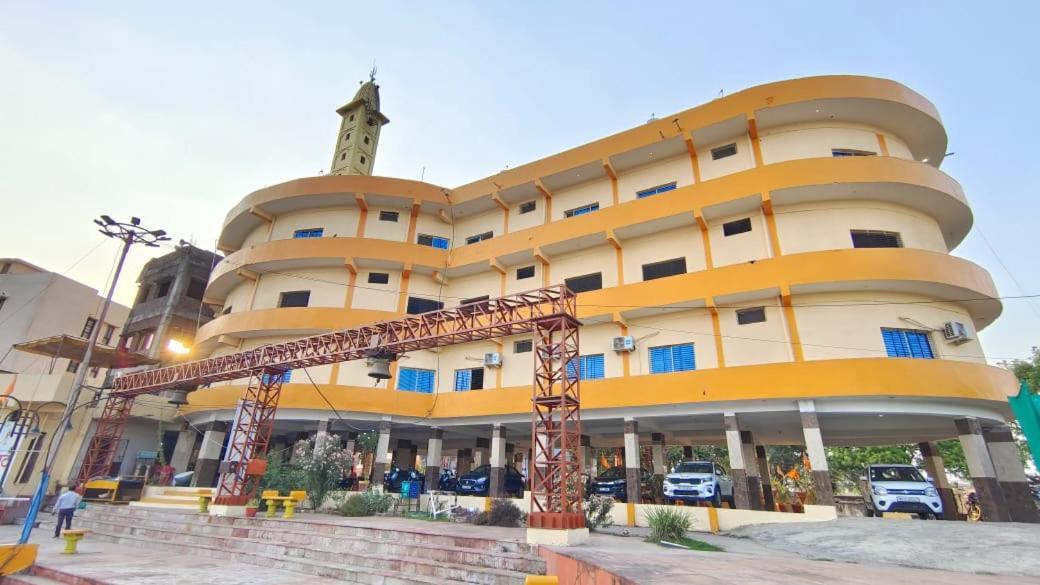 Hotel Shivanjali Palace 乌贾因 外观 照片